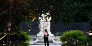 Congressional probe adds to mounting criticism of D.C. police chief