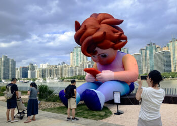 This is your teen’s brain on phones and social media, according to science