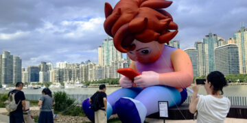 This is your teen’s brain on phones and social media, according to science