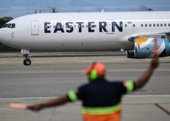 Venezuela lets deportation flights resume despite Trump’s airspace threat