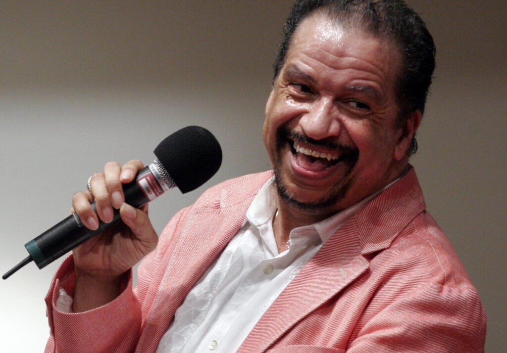 Richard Smallwood, a soaring voice in gospel music, dies at 77