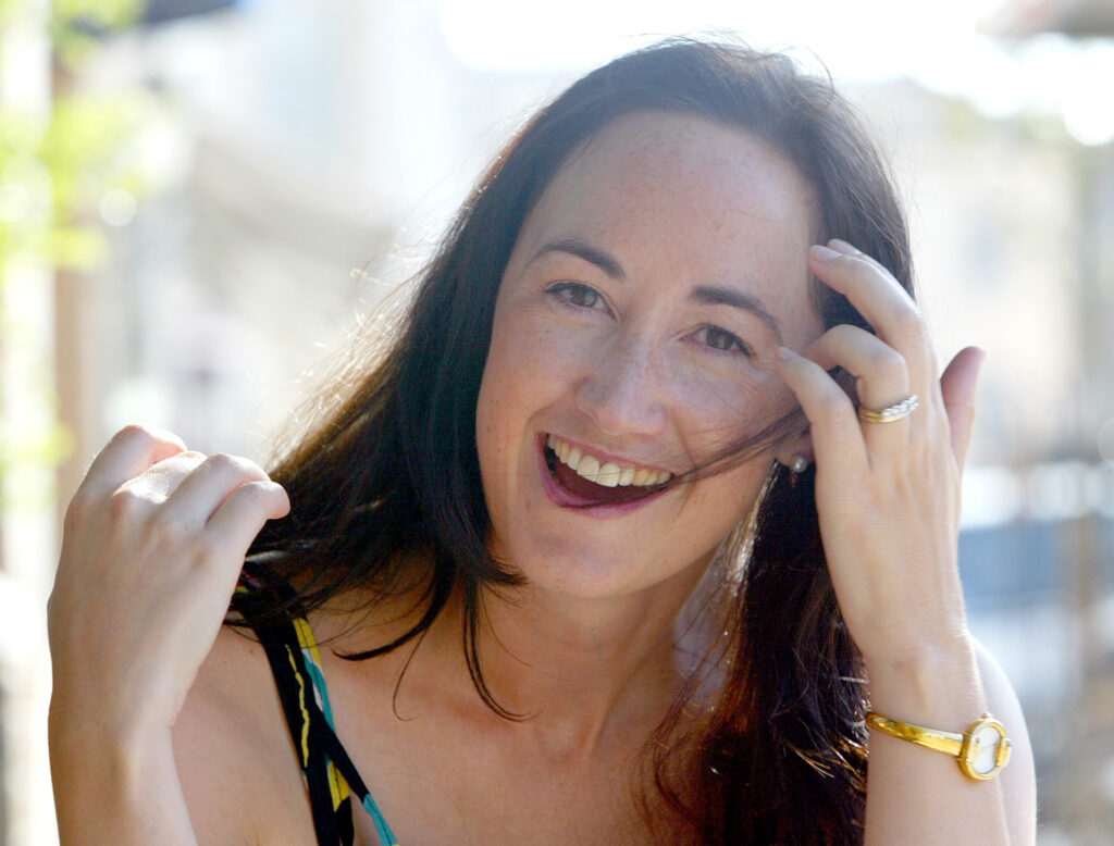 Sophie Kinsella, bestselling author of ‘Confessions of a Shopaholic,’ dies at 55