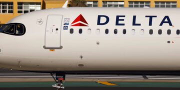 Delta Flight Makes Emergency Landing After Weird Smell