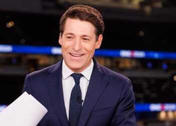 TV Staffers Mock New Evening Anchor’s Job as ‘Toilet Seat’