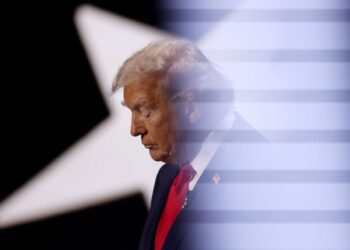 Trump Signs Executive Order That Threatens to Punish States for Passing AI Laws