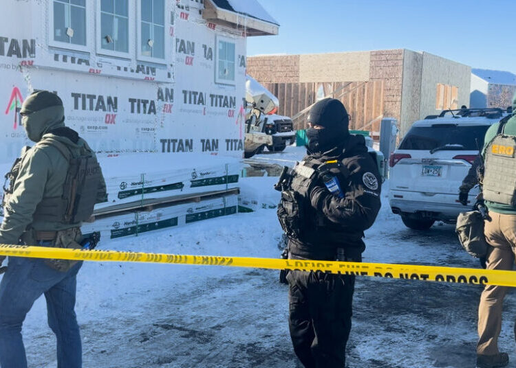 Immigration Agents and Protesters Face Off in Frigid Minnesota