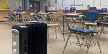 Teachers accuse city officials of neglect as DCPS classrooms grow cold