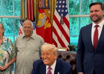 Trump Parties With Pope’s Brother Who Posted C-Word Rant About Pelosi