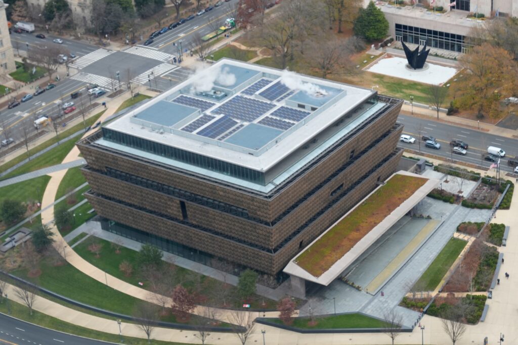 White House threatens Smithsonian funds in sweeping content review