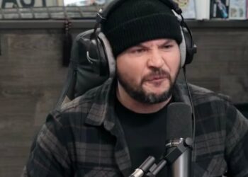 MAGA Star Melts Down at Trump Fans in Expletive-Filled Rant