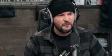 MAGA Star Melts Down at Trump Fans in Expletive-Filled Rant