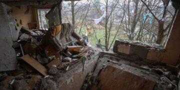 Confident of military success, Putin refuses compromise in Moscow talks