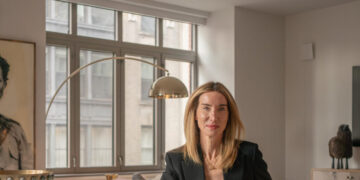 Is This Former Bravo Star Democrats’ Toughest Critic?