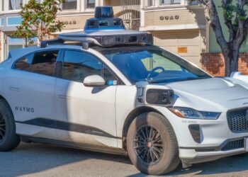 California Woman Gave Birth Inside a Self-Driving Waymo