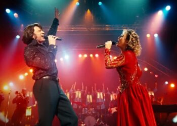 ‘Song Sung Blue’ Review: Hugh Jackman and Kate Hudson Make Somewhat Beautiful Noise