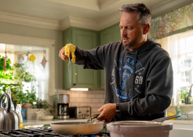 Nate Bargatze’s ‘The Breadwinner’ Casts the Comedian as a Modern Day ‘Mr. Mom’