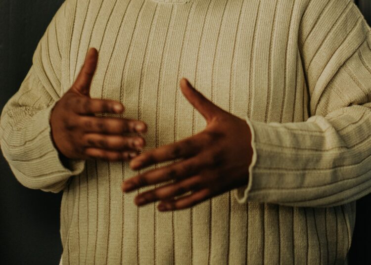 These Simple Hand Gestures Can Make You More Persuasive, Research Finds