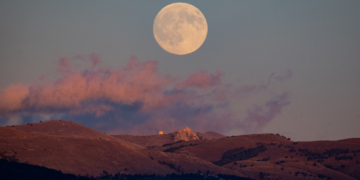 Today’s Moon Phase: December 4, 2025