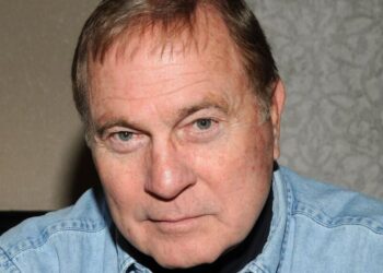 Gil Gerard, ‘Buck Rogers in the 25th Century’ Star, Dies at 82