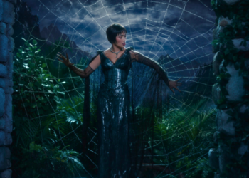 ‘Kiss of the Spider Woman’ Costume Designer Explains How Jennifer Lopez’s Outfit Glows in the Dark