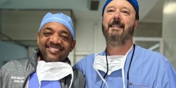 A heart surgeon saved his life as a teen. Now they perform surgeries together.