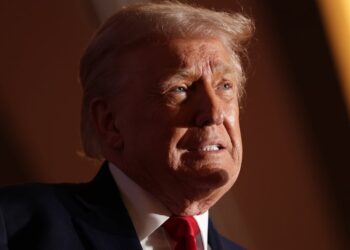 Donald Trump’s Now Been Covering His Hand With a Bandage for a Full Week