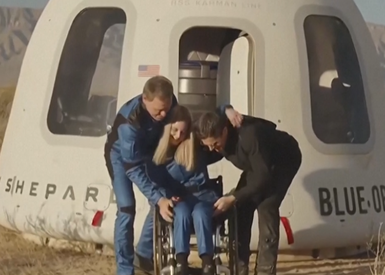 In a First, a Wheelchair User Joins a Short Flight to Space