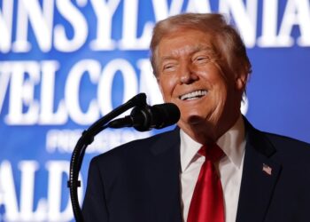 GOP Insider Warns of Trump’s Downhill Course: ‘Republicans Better Buckle Up’