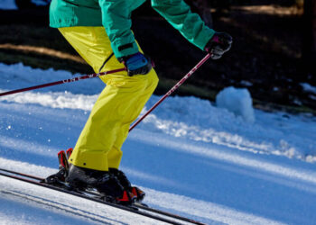 3 Ways to Make Skiing a Better Workout