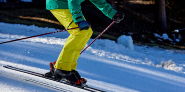 3 Ways to Make Skiing a Better Workout
