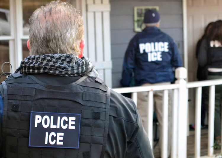 Bar Offering Free Drinks to Customers Helping ICE Complains About Backlash