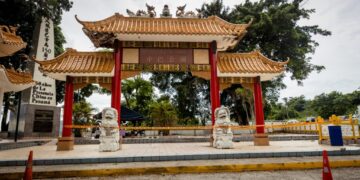 Chinese monument in Panama toppled amid Trump’s canal fight