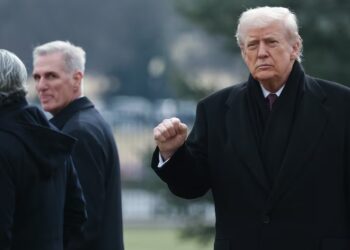 Trump Parades New Sidekick After Messy Week in West Wing