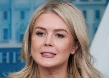 Vanity Fair Photographer Reveals Why He Didn’t Edit Leavitt’s Lips