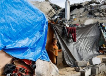 Israel says it will bar dozens of aid groups from operating in Gaza