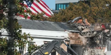 Dems ‘deeply concerned’ over Trump ballroom funding as they warn of ‘quid pro quo’ payment