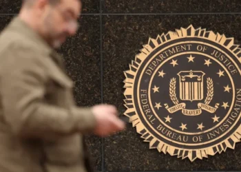 FBI insiders reveal they’re being pressured to investigate Dems who angered Trump: report