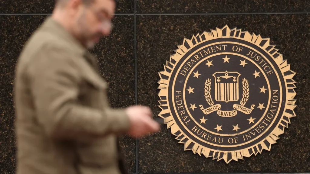 FBI insiders reveal they’re being pressured to investigate Dems who angered Trump: report