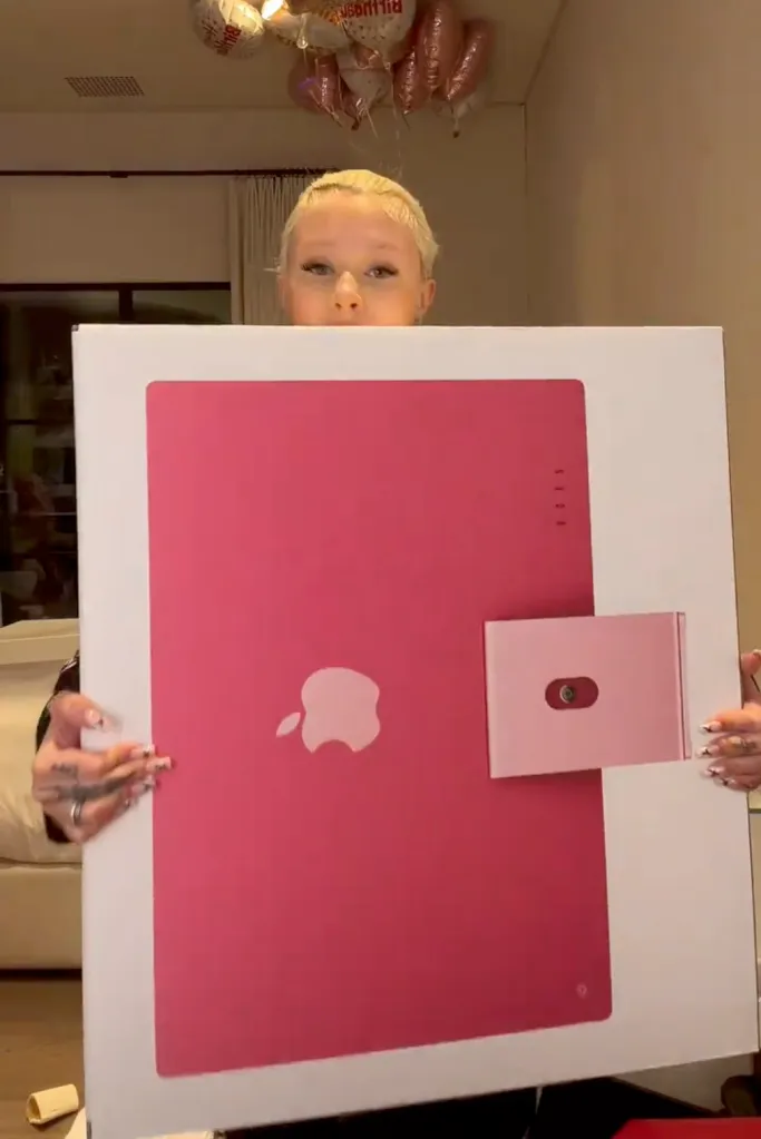 Alabama Barker shows off insane $200K Christmas haul 