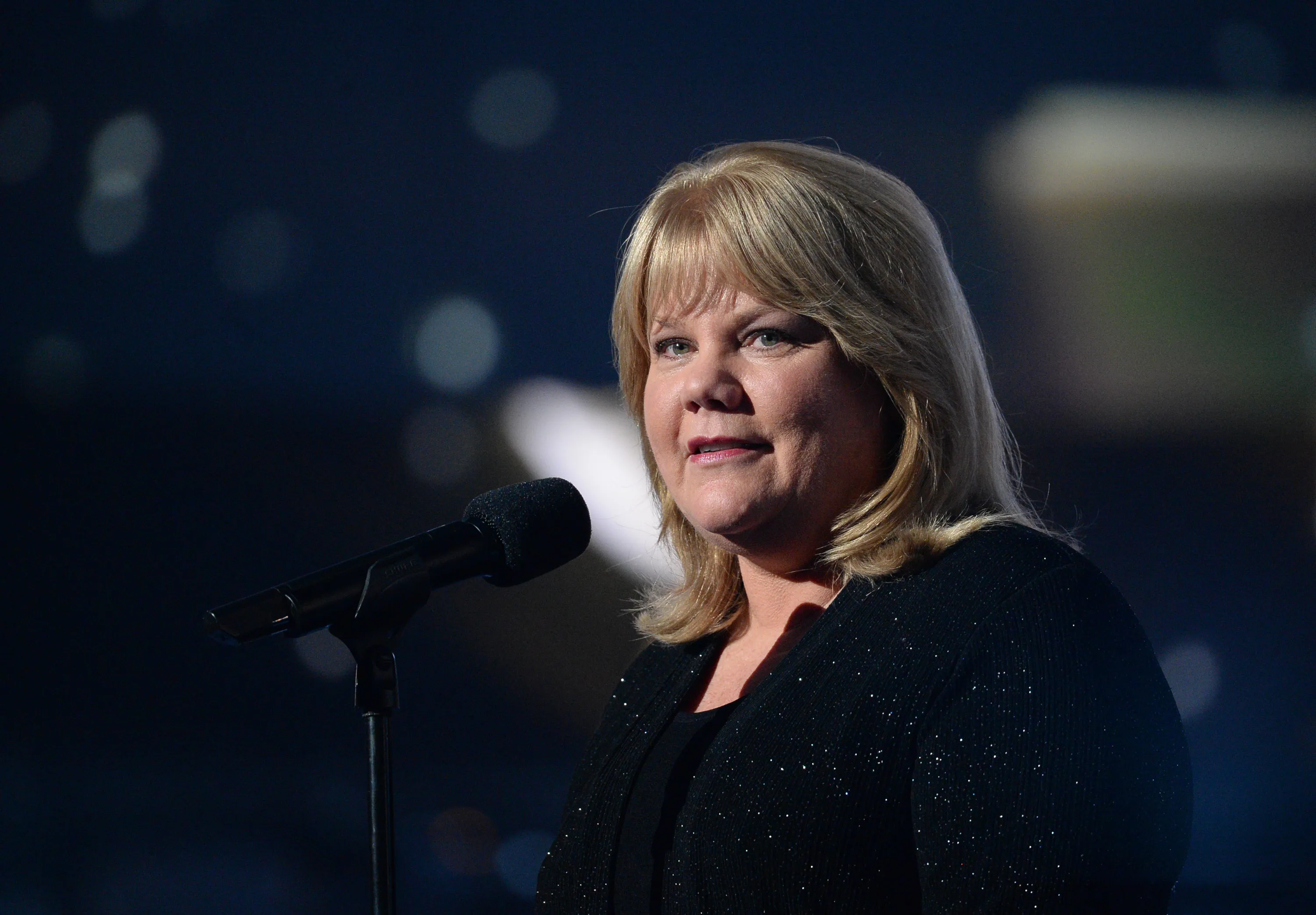 Andrea Swift speaking at the 50th Academy of Country Music Awards.