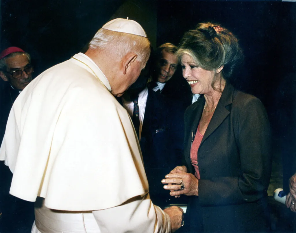 Bardot meets with Pope John Paul II at the Vatican.