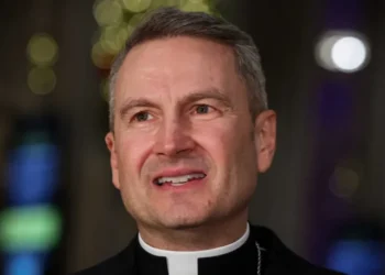 Pope Leo makes bold move to replace Trump-friendly cardinal with pro-migrant leader