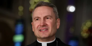 Pope Leo makes bold move to replace Trump-friendly cardinal with pro-migrant leader