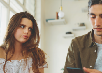 Are They Actually Listening? Count Their Blinks to Know for Sure.