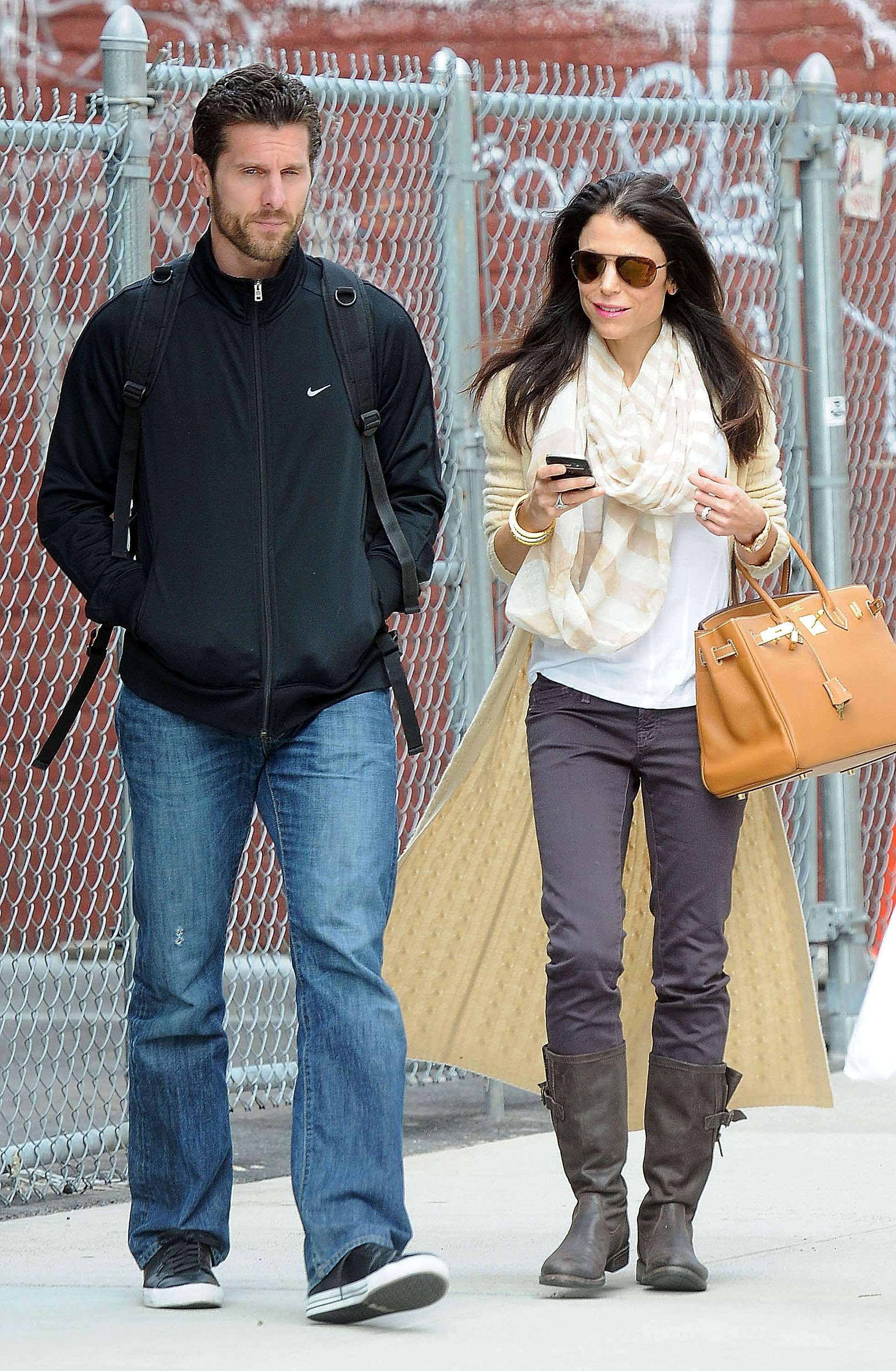 Bethenny Frankel and Jason Hoppy walking in New York City.