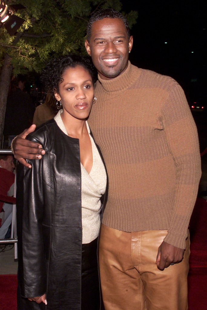 Brian McKnight and his wife Julie at a screening of 'Men of Honor'.