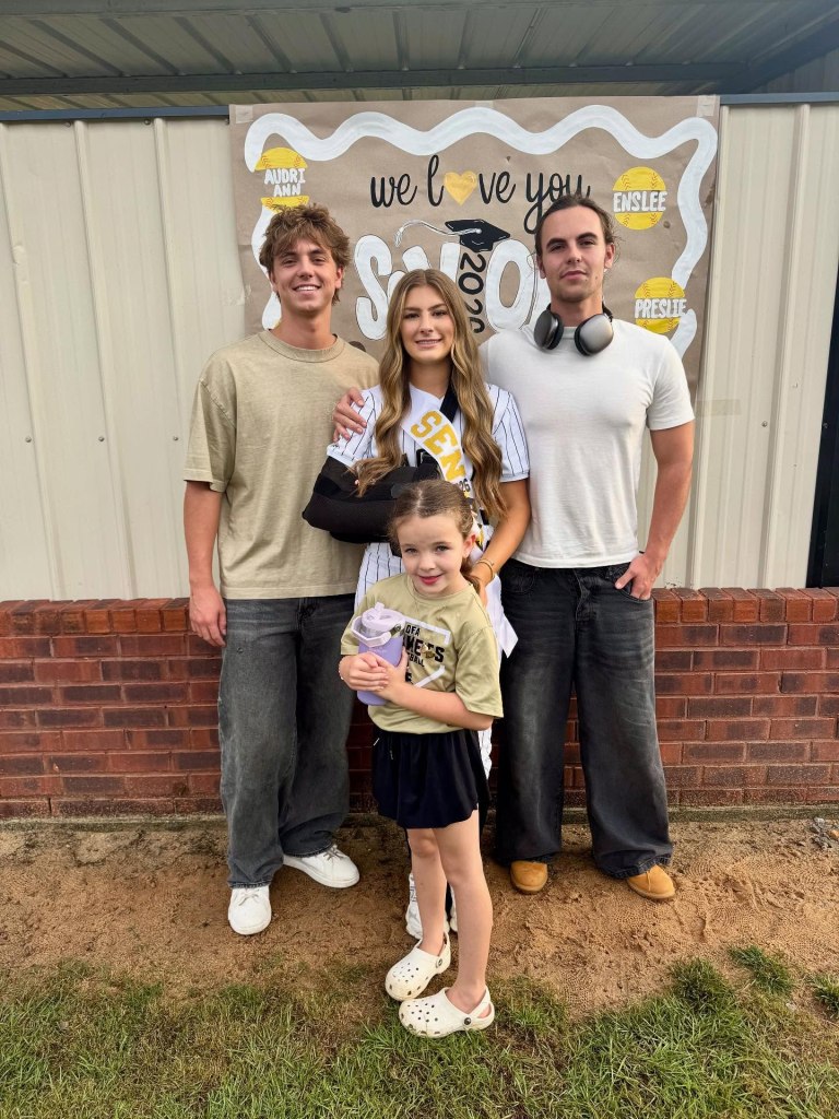 Britney Spears' sons Sean Preston and Jayden James Federline pose with Jamie Lynn Spears’ daughters Maddie Aldridge and Ivey Watson.