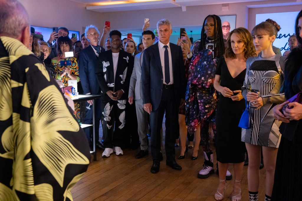 Bruno Gouery as Luc, Samuel Arnold as Julien, Paul Forman as Nicolas De Leon, Pierre Deny as Louis De Leon, Jeremy O. Harris as Gré­gory Elliot Dupré­e, Philippine Leroy-Beaulieu as Sylvie Grateau, and Lily Collins as Emily in Emily in Paris.