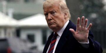 ‘Talk about self-defeating’: GOP gov scolded by WSJ for joining Trump-backed revenge plot