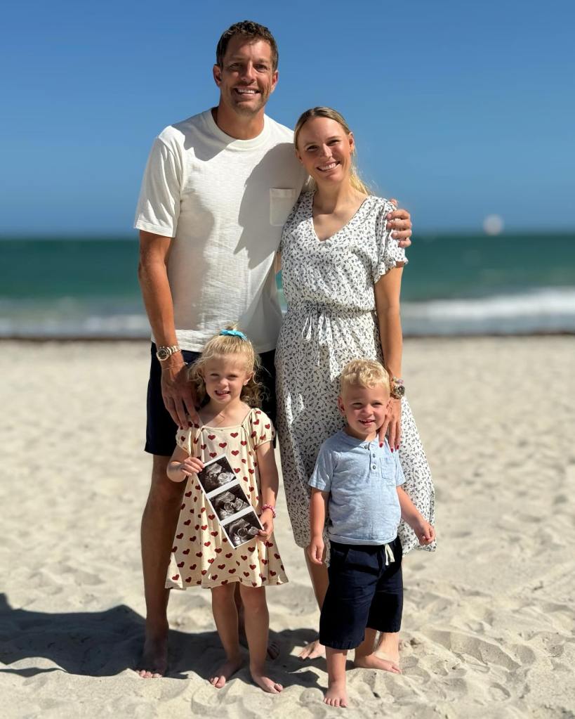 Caroline Wozniacki and David Lee announce baby No. 3 on the beach with daughter Olivia and son James